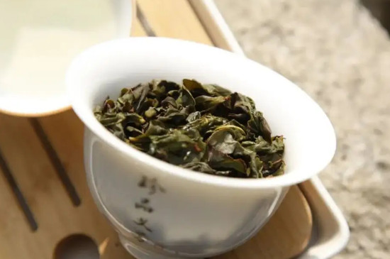 烏龍茶為什麼又叫青茶