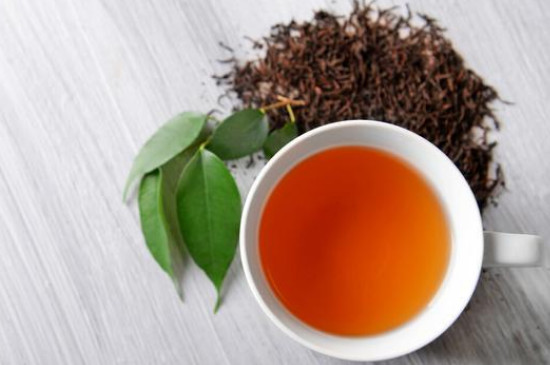 喝红茶会影响睡眠吗，饮用过量过浓红茶会影响睡眠