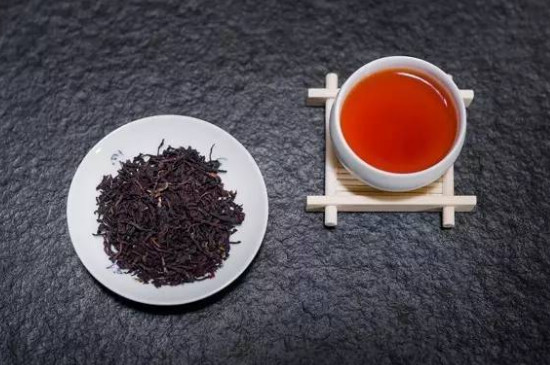 口感最好的茶是什麼茶葉，武夷山大紅袍/西湖龍井