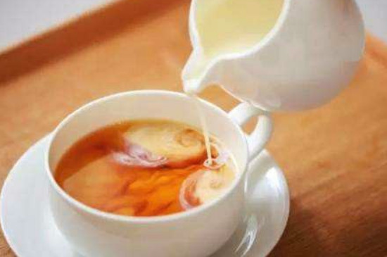 紅茶最常見的四種搭配喝法，牛奶/生薑/檸檬等