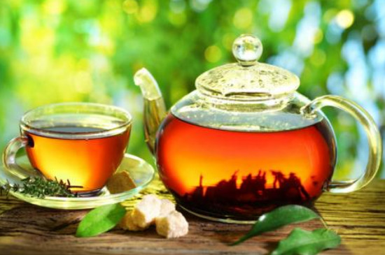 長期飲用綠茶的副作用，影響消化功能等副作用