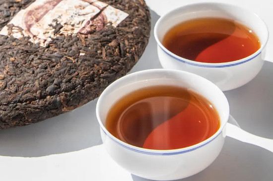 生茶和熟茶哪個好,生茶和熟茶哪個有收藏價值