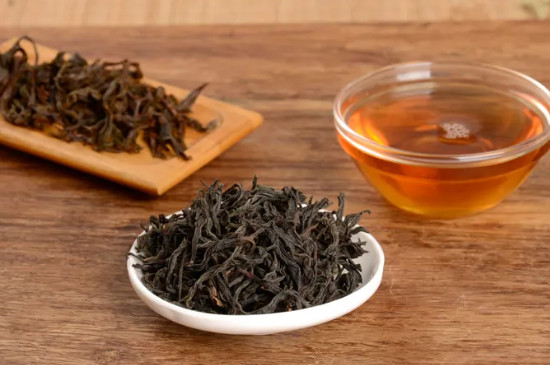 正山小種屬於巖茶嗎