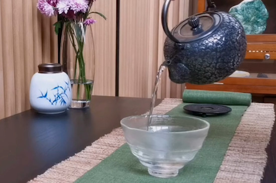 玻璃杯泡綠茶的三種方法