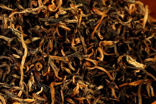 英红九号红茶多少钱一斤，一斤300～900元左右