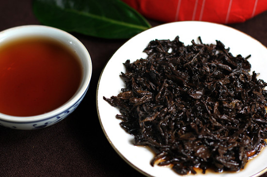 下關沱茶經典產品有哪些，甘普洱/易武之春/綠大樹茶餅