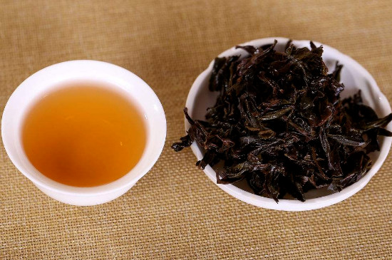 武夷紅茶正山小種多少錢，1000～10000元左右一斤