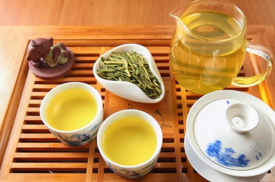 綠茶喝多了有什麼危害，長期飲用綠茶的副作用