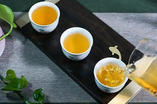 90℃的水適宜沖泡什麼茶