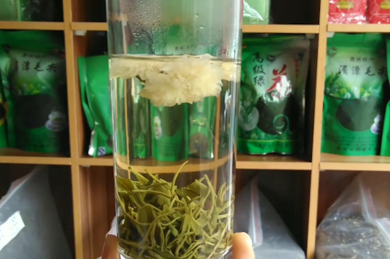 綠茶和菊花能一起泡嗎