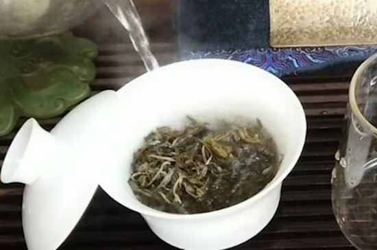 南糯山普洱茶的特點與介紹