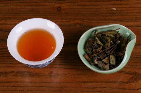 福鼎白茶的二十種好處，美容養顏清熱降火