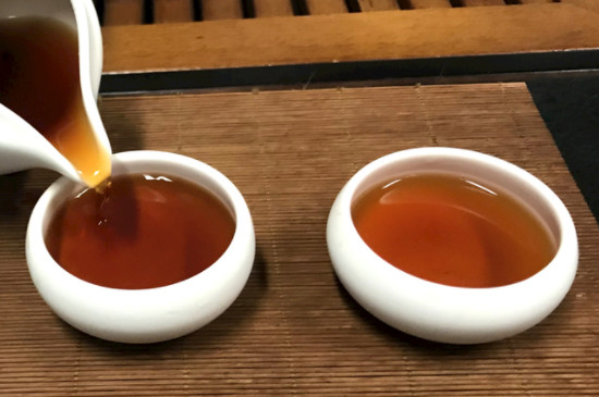 冬天喝什麼茶 冬天適合喝什麼茶養生