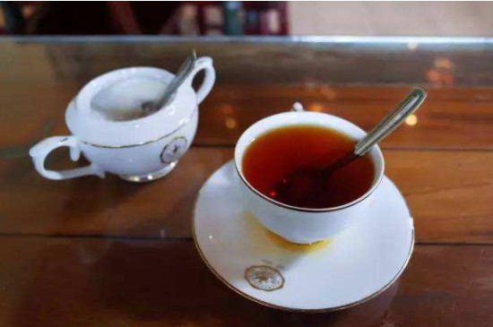 男人经常喝红茶对身体好吗，男人经常喝红茶的危害